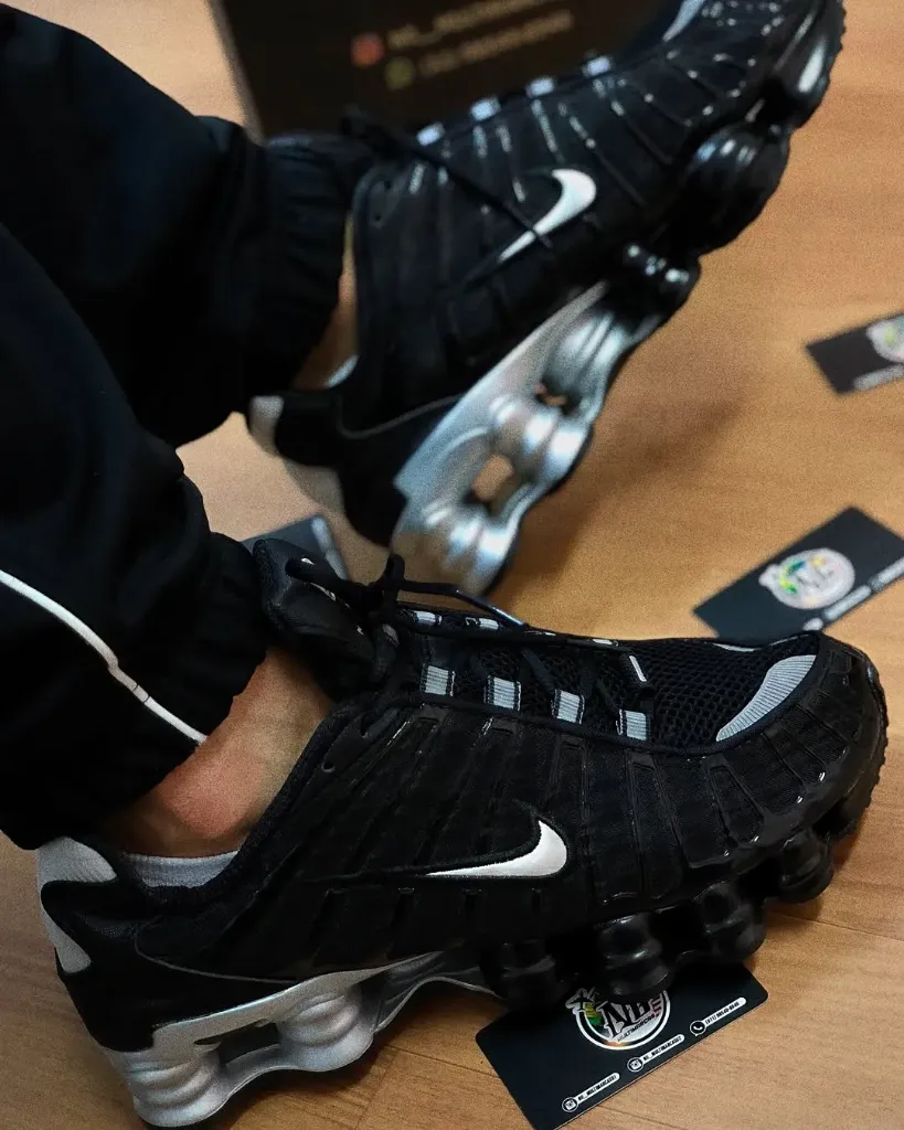 👟Nike Shoxs (sizes 41 - 45)